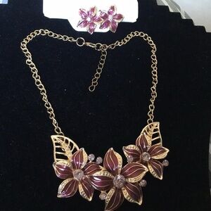 Elegant Gold and Purple Floral Necklace Set